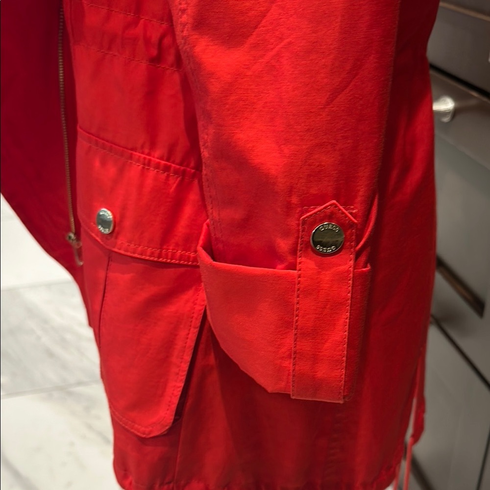 Guess rain jacket - Picture 7 of 8